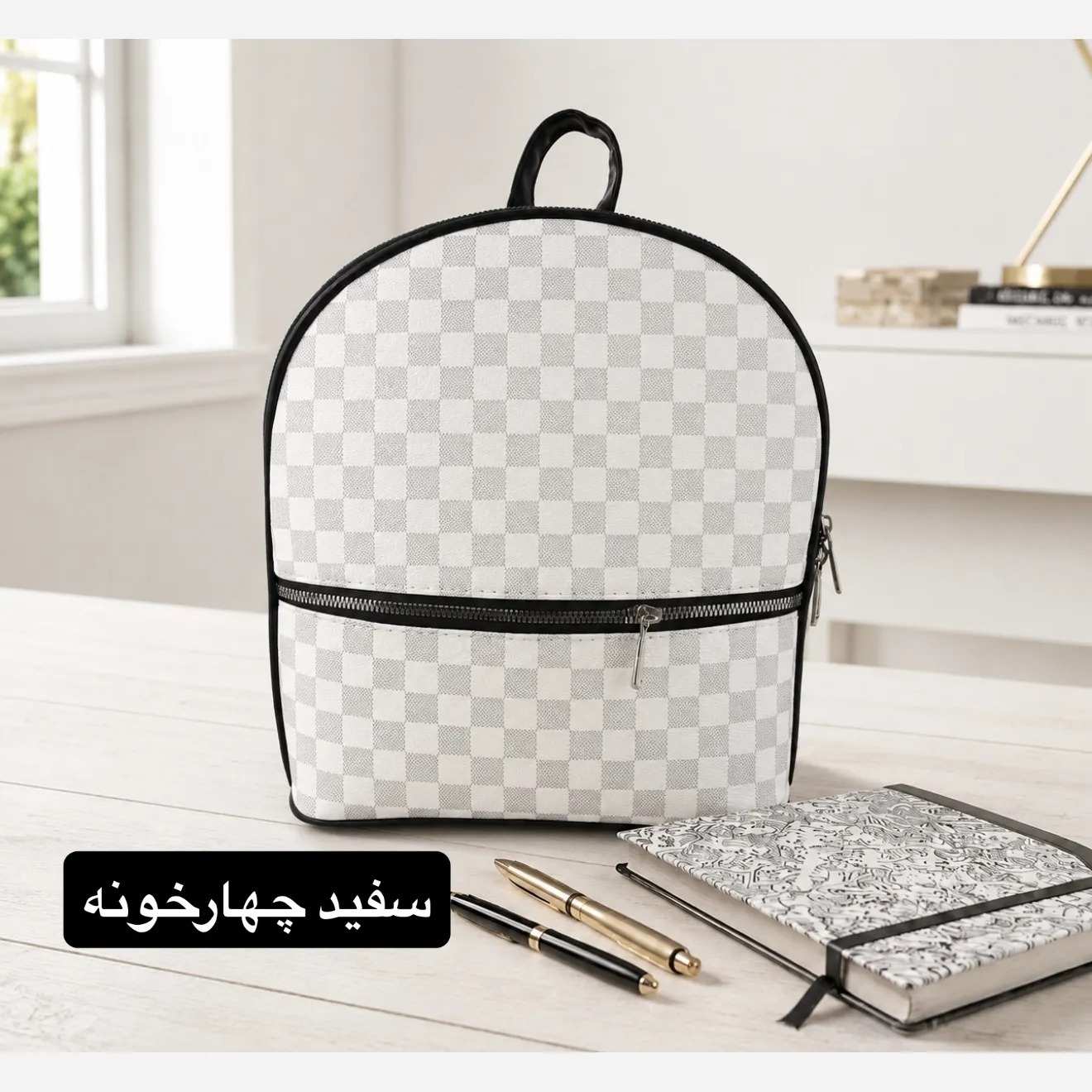 کوله پشتی چرم مصنوعی اسپرت و روزمره ابعاد 30 در 25 سانتیمتر