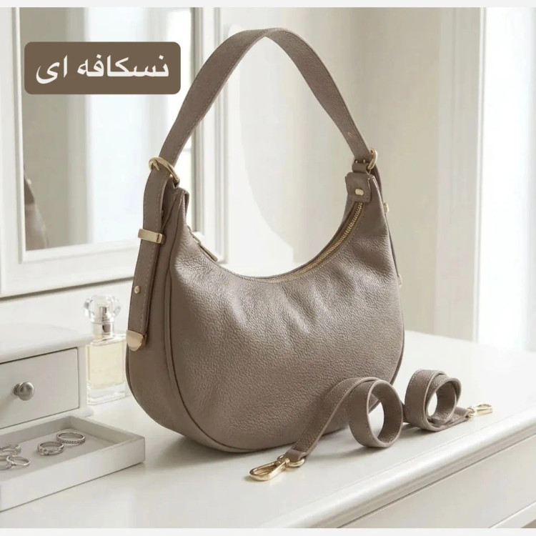 کیف پاسپورتی چرم مصنوعی زنانه اسپرت و روزمره بند بلند